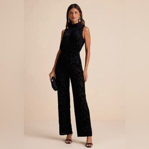 Lulu's Chic Black Velvet Jumpsuit